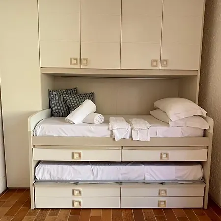 Casa Elegante In Riva Al Mare Holiday home *