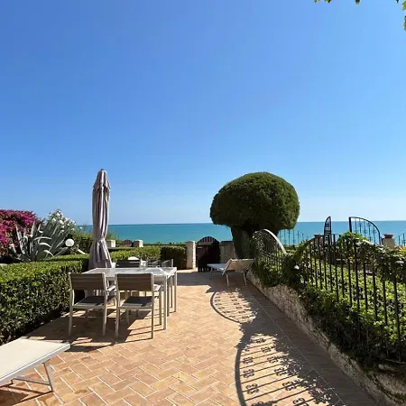 Holiday home Casa Elegante In Riva Al Mare