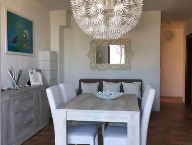 別荘 Casa Elegante In Riva Al Mare