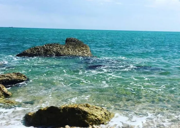 Casa Elegante In Riva Al Mare 펜션