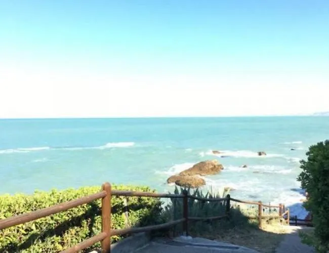 펜션 Casa Elegante In Riva Al Mare 바스토